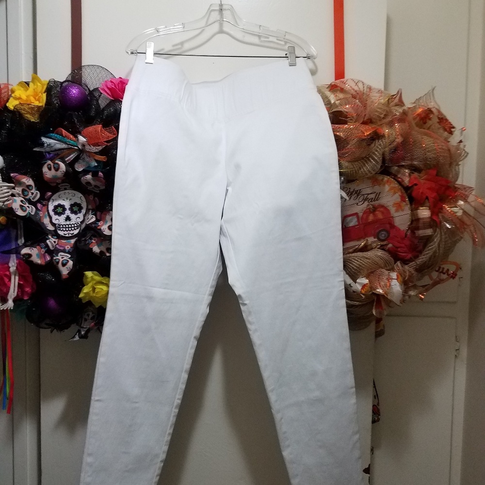 Pants - Picture 2 of 3